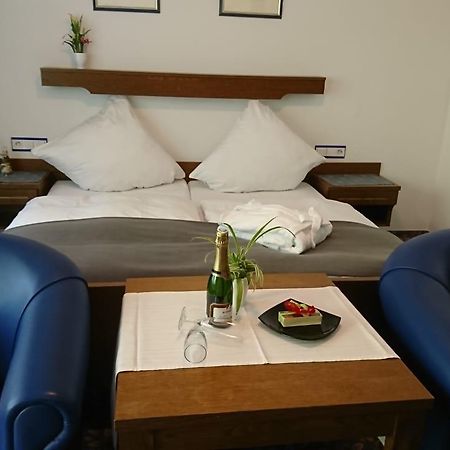 Cafe Blaich - Hotel Garni Höfen an der Enz Exteriör bild