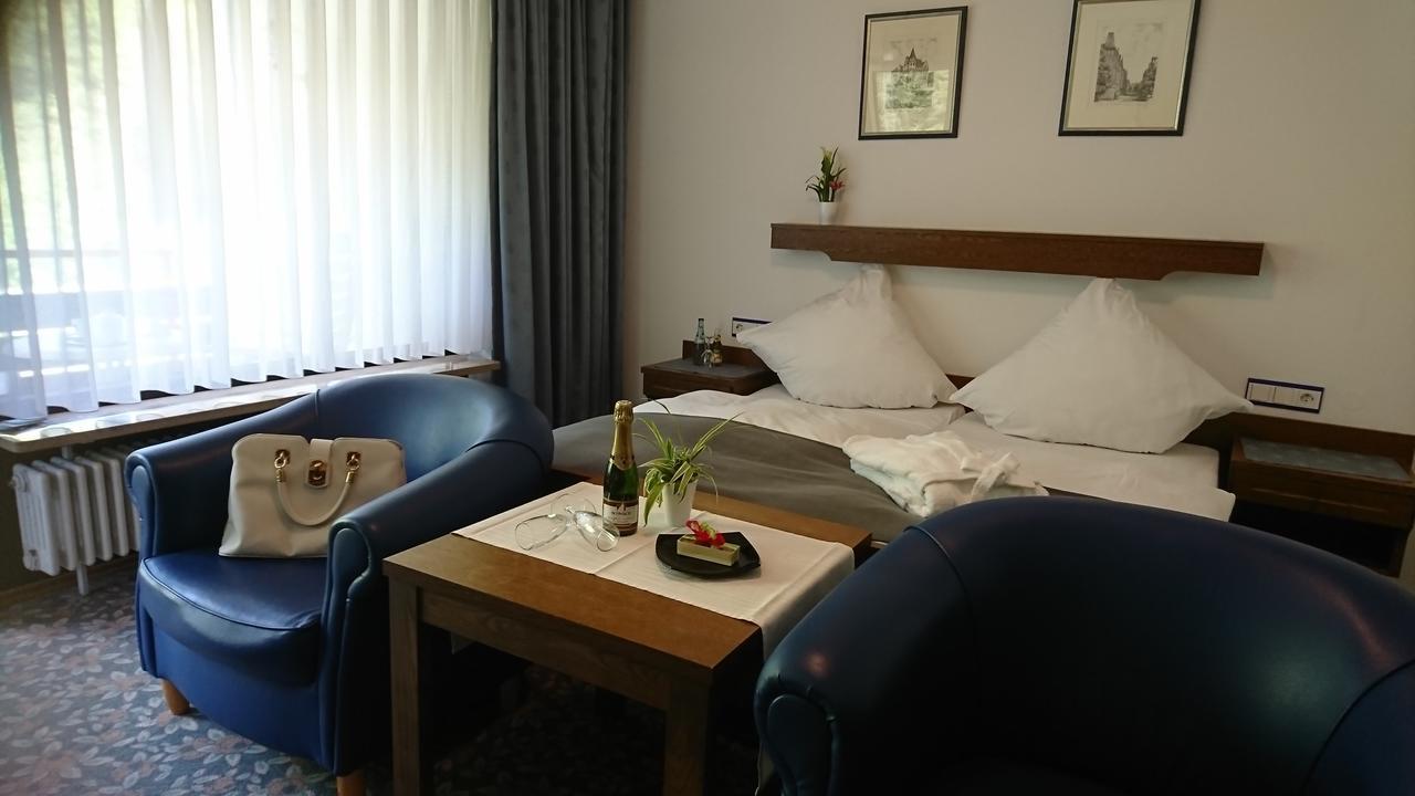 Cafe Blaich - Hotel Garni Höfen an der Enz Exteriör bild