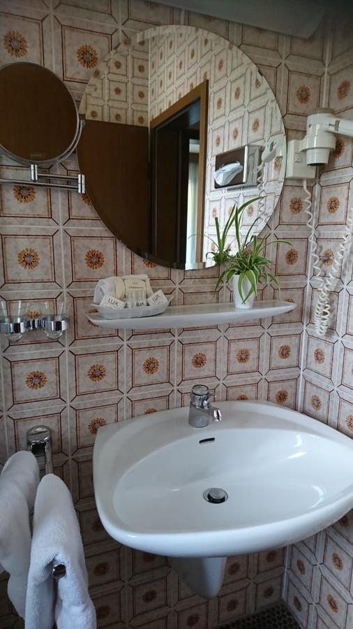 Cafe Blaich - Hotel Garni Höfen an der Enz Exteriör bild